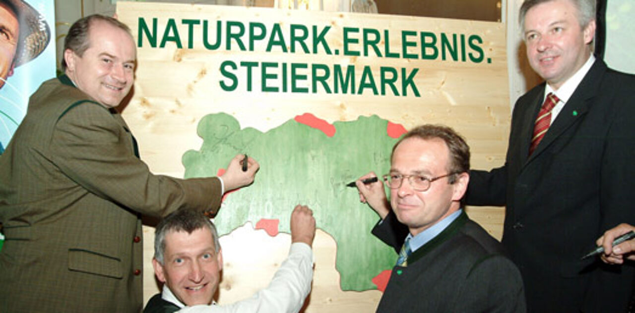 28. Mai 2004: Pressefrühstück zur Gründung von NATURPARKE STEIERMARK in der Grazer Burg